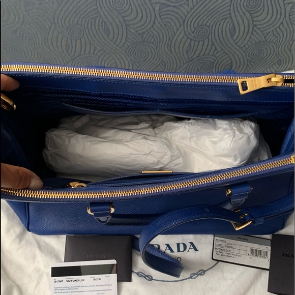 Prada Blue leather Lux Saffiano Handbag Satchel - Picture 6 of 9